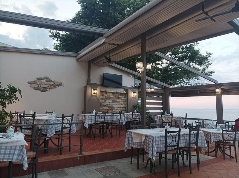 Ενοικιαζόμενα Δωμάτια "Pelion Plaza" Agios Ioannis  Exterior foto